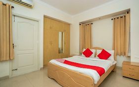 Oyo 37675 Catalyst Suites